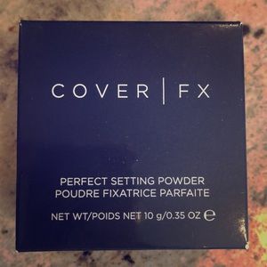 Cover FX Setting Powder -translucent light NIB